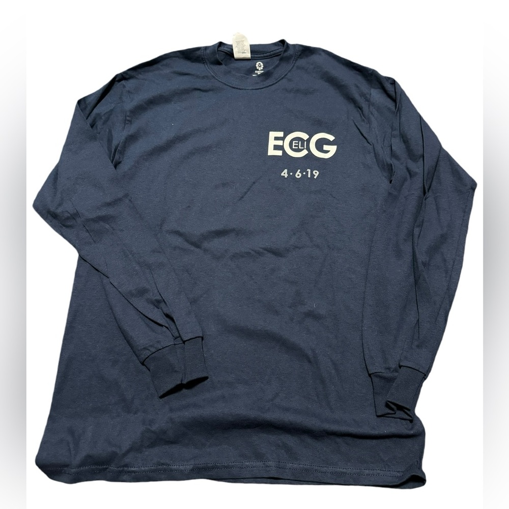 Gildan Ultra Cotton navy blue long sleeve tee w/white and grey logo. Size M. NWT